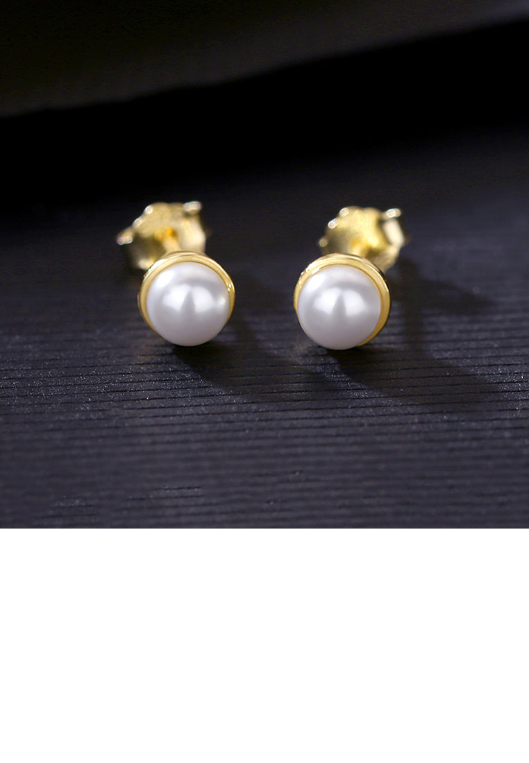 925 Sterling Silver Plated Gold Freshwater Pearl Geometric Round Stud Earrings - Luxurious Look
