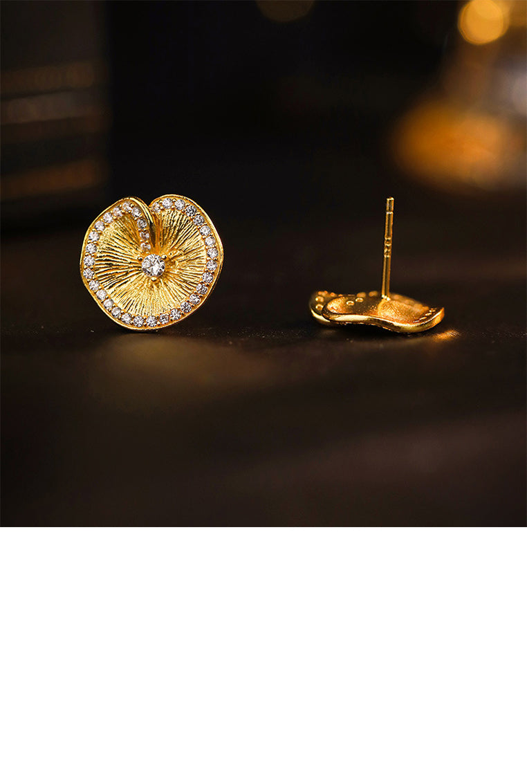 925 Sterling Silver Plated Gold Simple Personalized Lotus Leaf Shape Stud Earrings with Cubic Zirconia - Luxurious Look