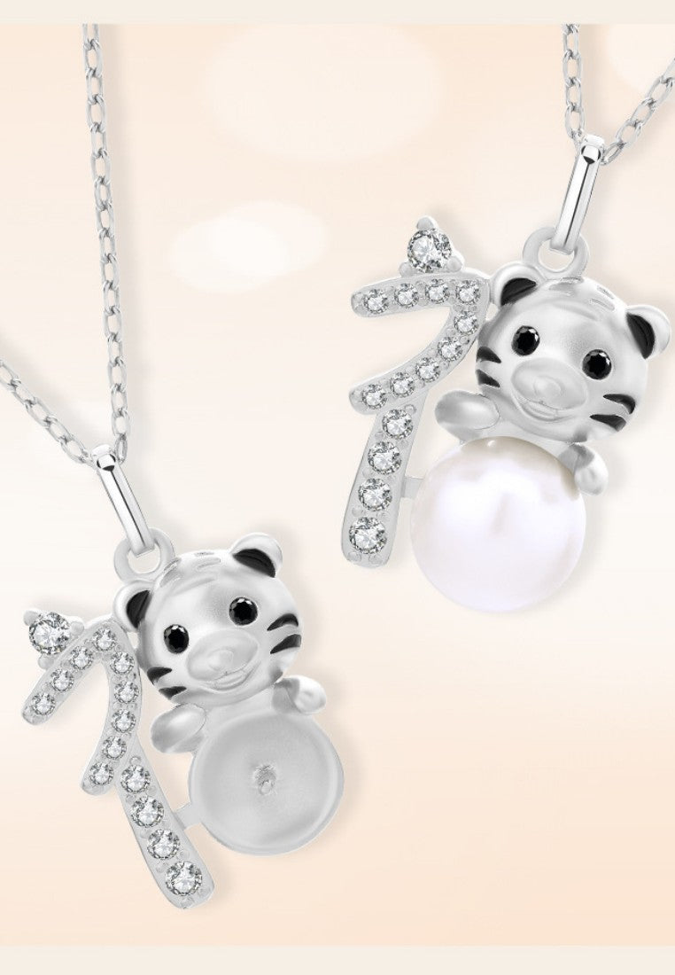 White Blessing Tiger Freshwater Pearl Vermiculite Necklace