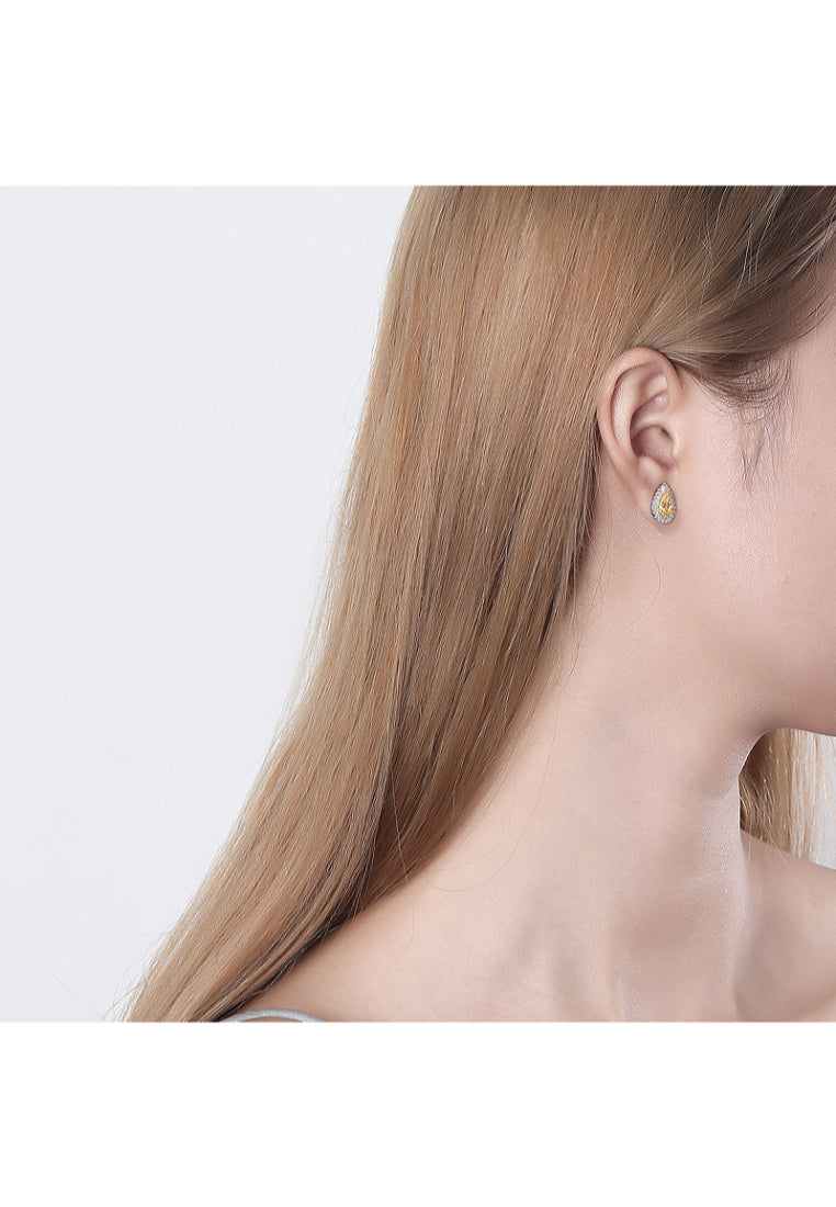 Round Crystal Stud Earrings