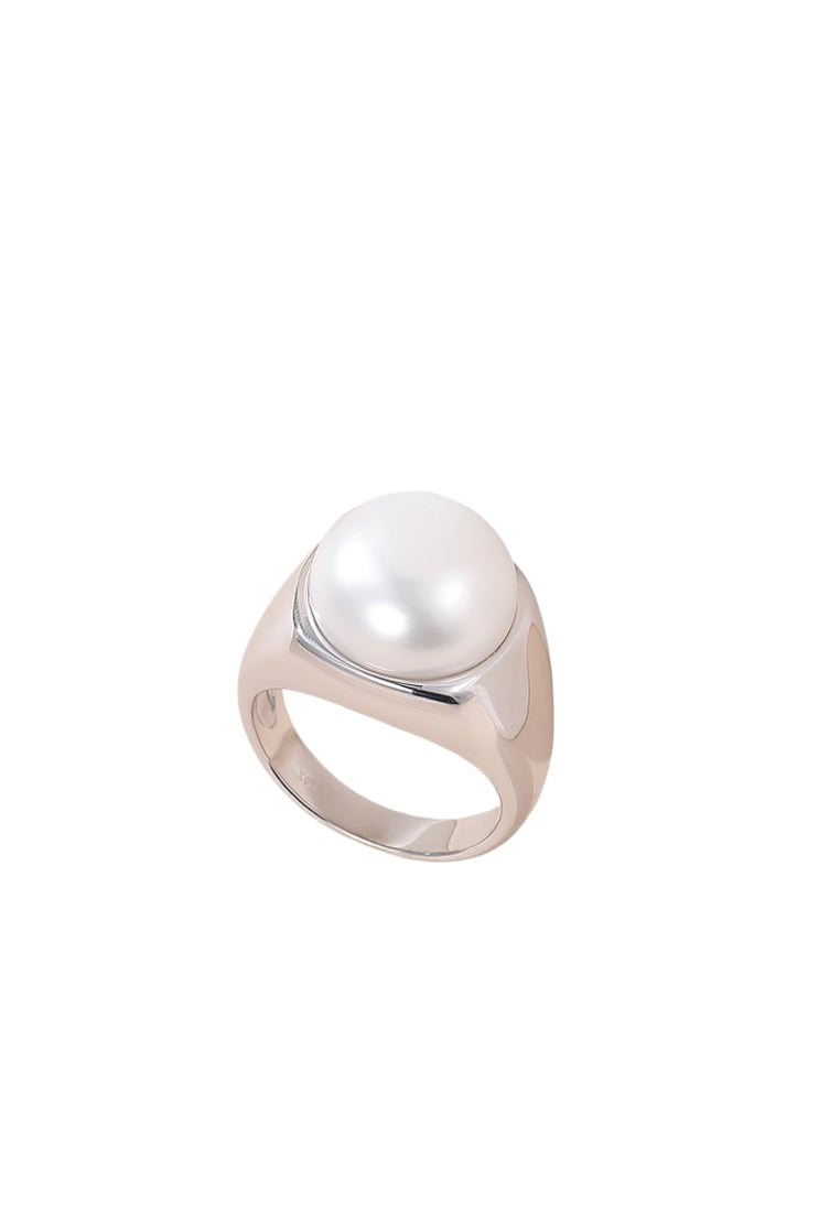 French Chic Pearl Chain Ring