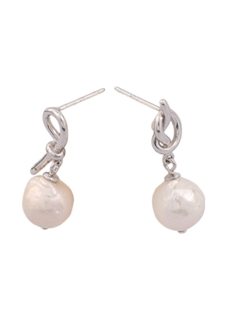 Trendy S925 Silver Knot Asymmetric Baroque Pearl Earrings with Unique Design