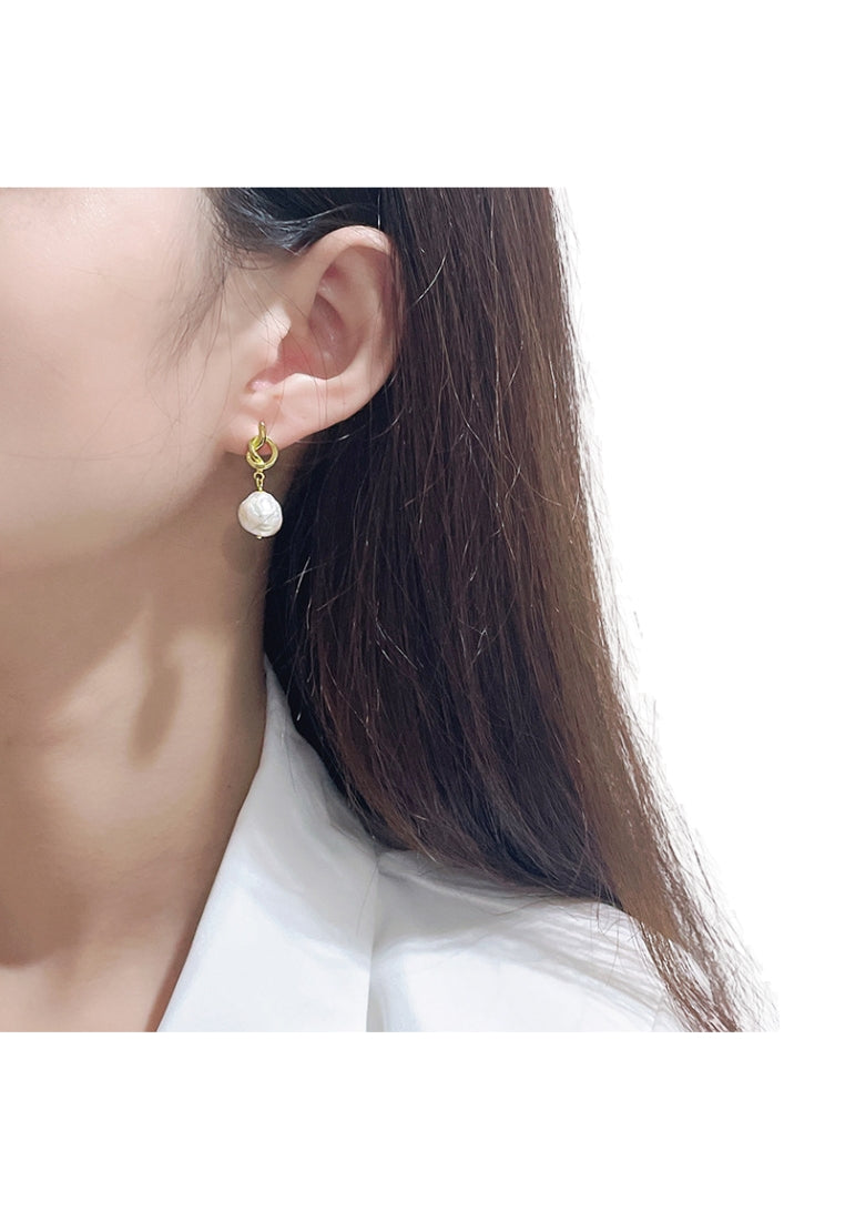 Trendy S925 Silver Knot Asymmetric Baroque Pearl Earrings with Unique Design