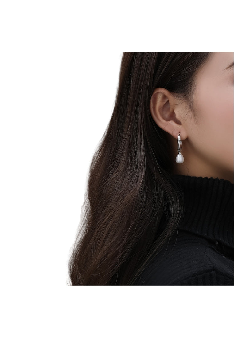 S925 Silver Pearl Stud Earrings with Original Design and Water Wave Texture C Shaped Rice Pearls
