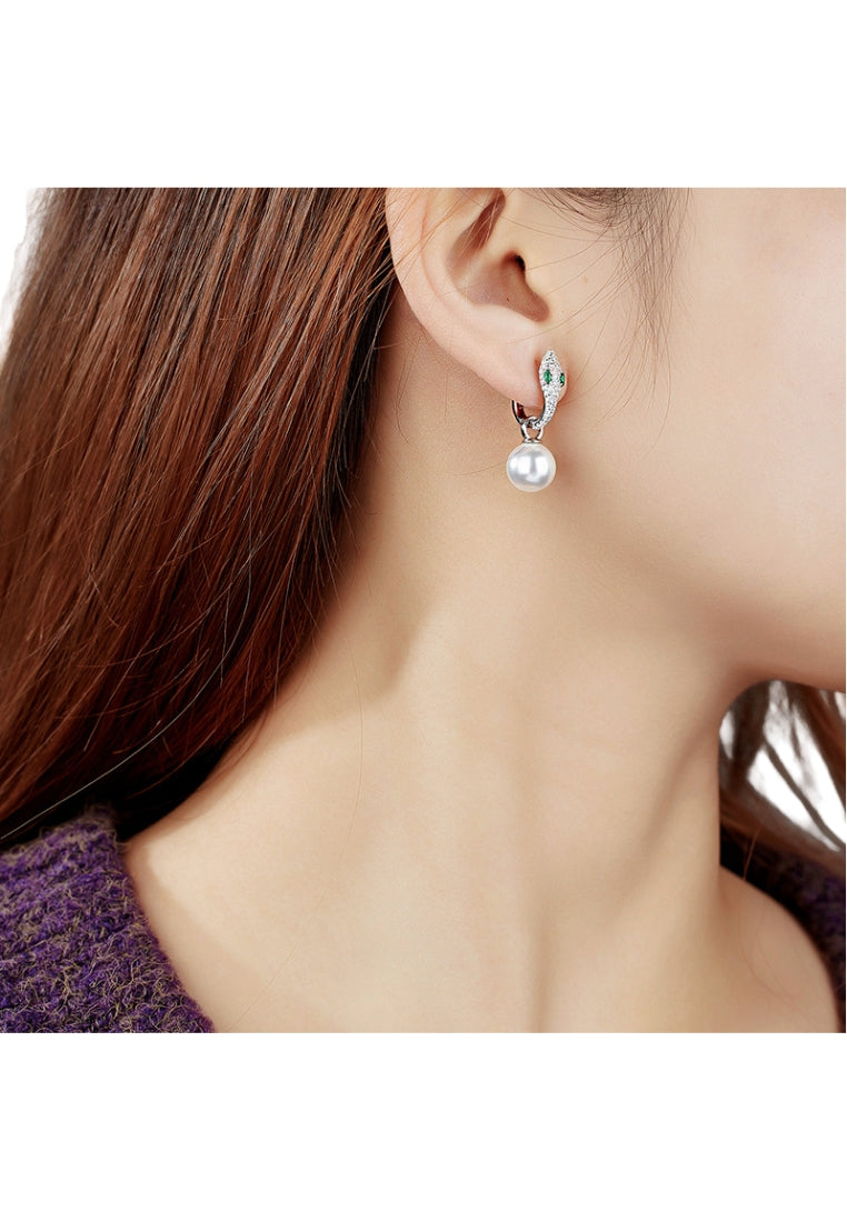 S925 silver green eyes snake earrings