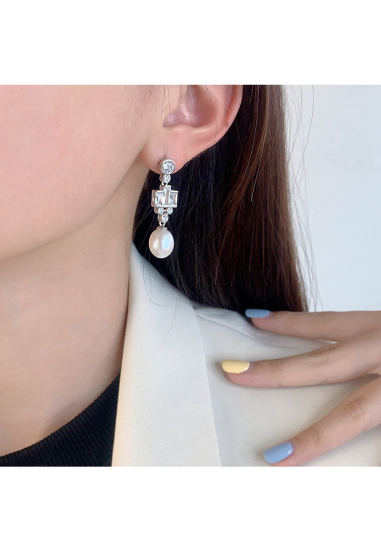 Highend light luxury princess earrings S925 silver pearl earrings, French classic elegant earrings