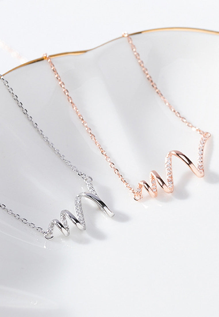 Simple Wave Imitation Diamond Pendant Necklace