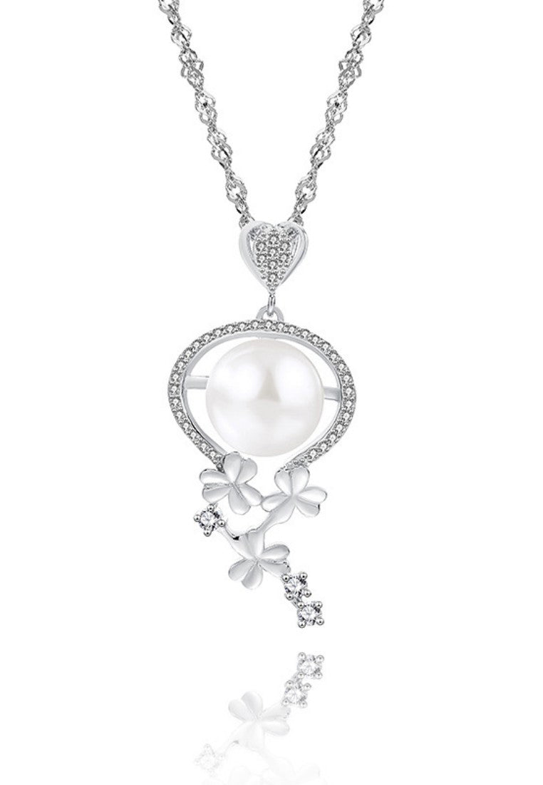 Freshwater Pearl Vermiculite Flower Pendant Necklace