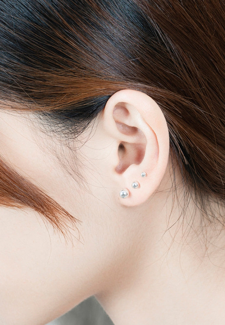 Simple atomic earrings