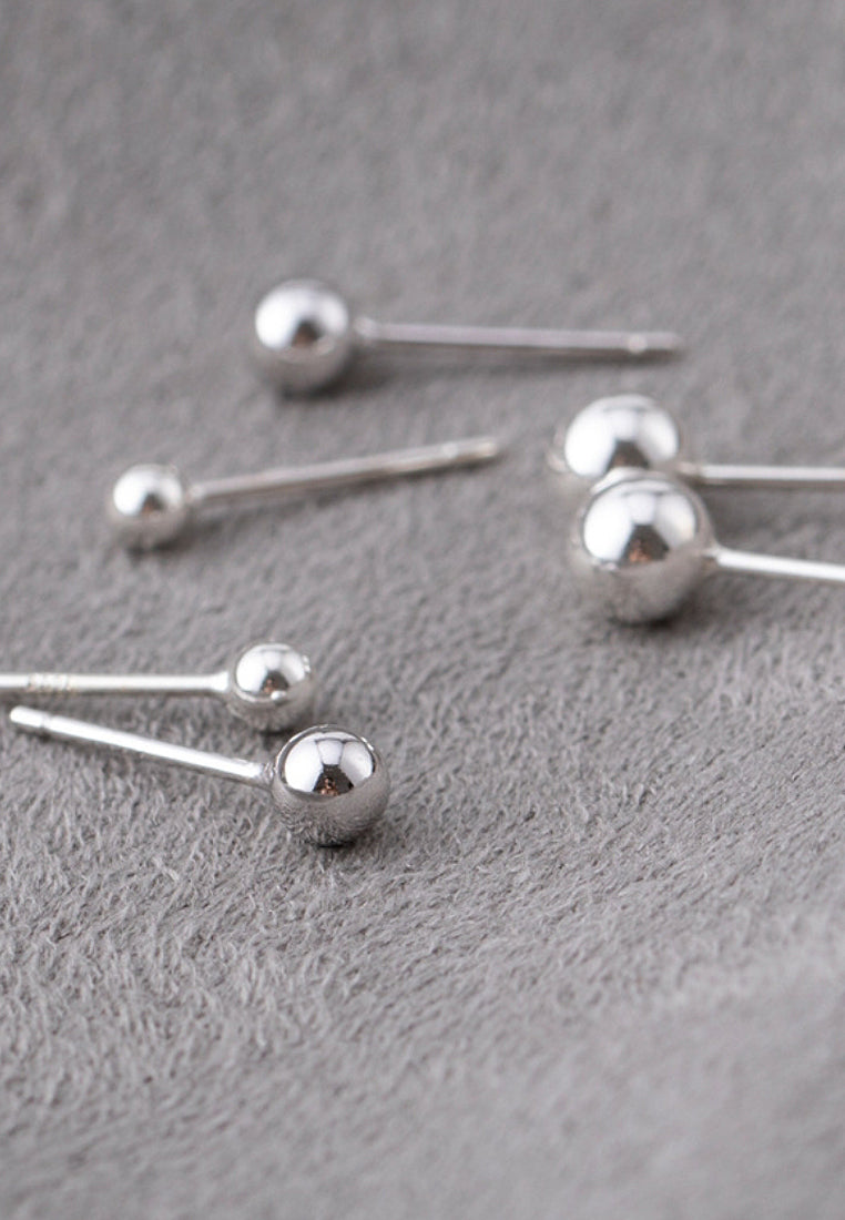 Simple atomic earrings