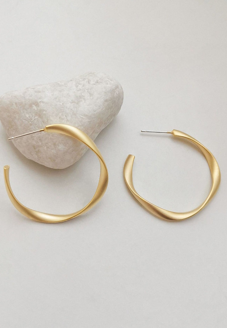 Retro C -type four -circle earrings