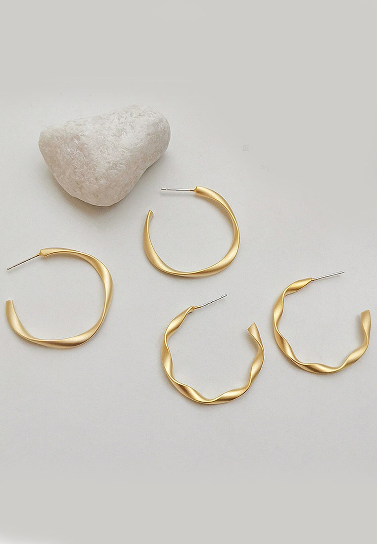 Retro C -type four -circle earrings