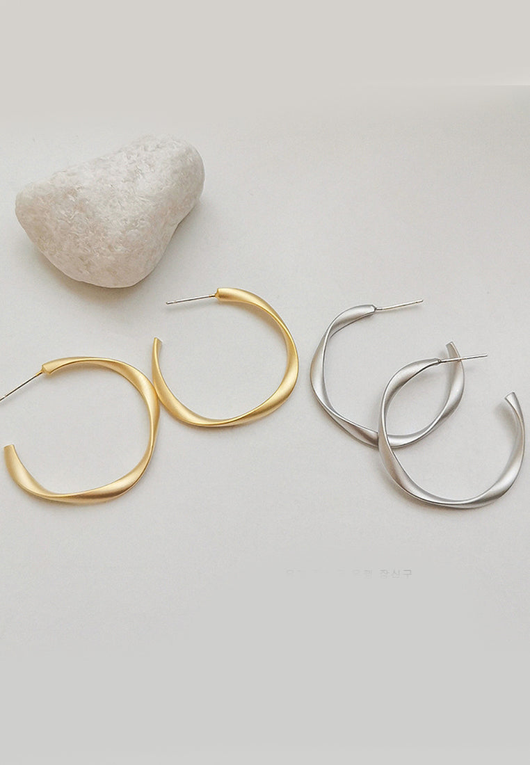 Retro C -type four -circle earrings