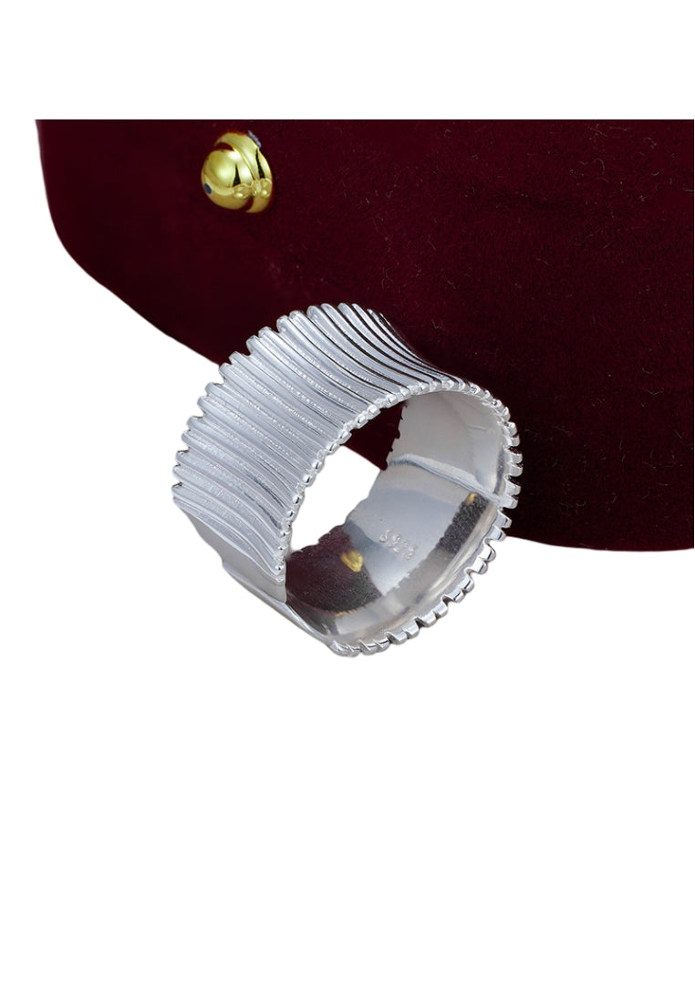 Baroque Pearl Sweater Chain