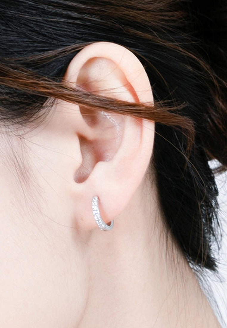 Simple rhinestone earrings