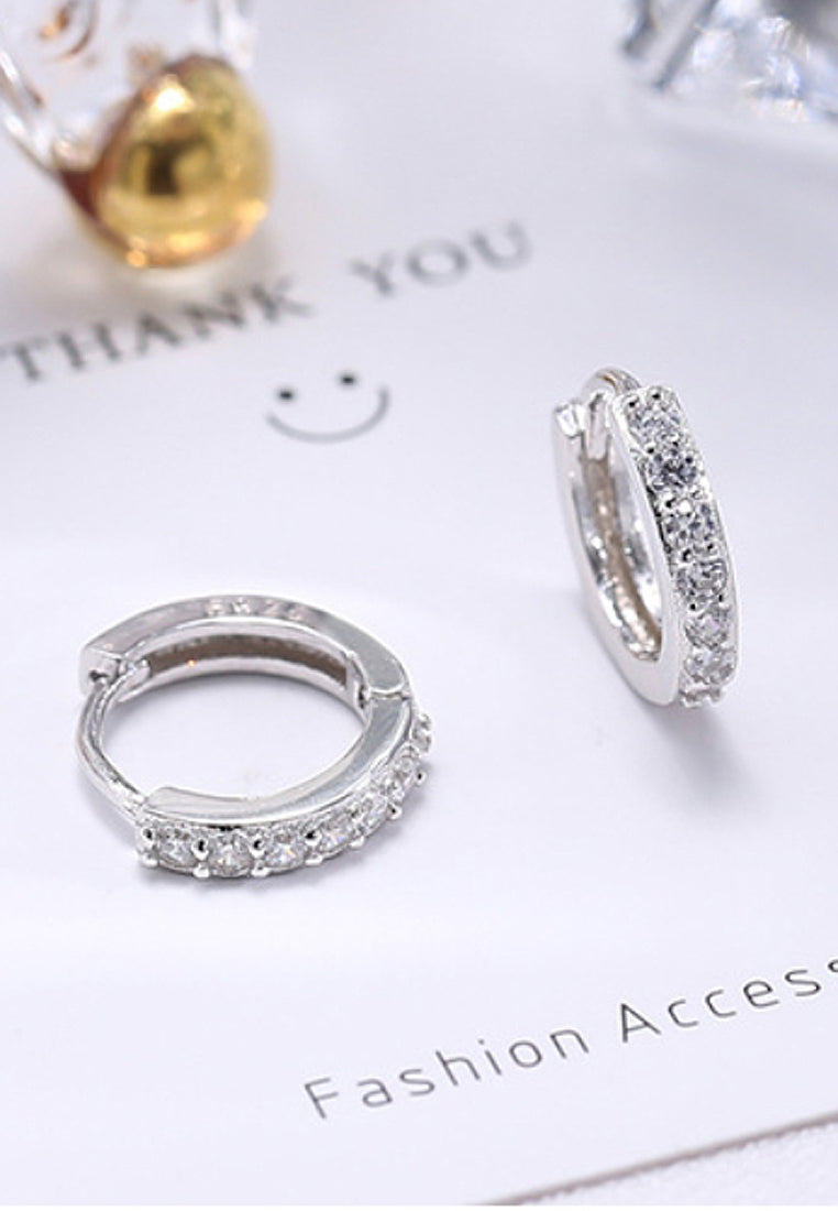 Simple rhinestone earrings