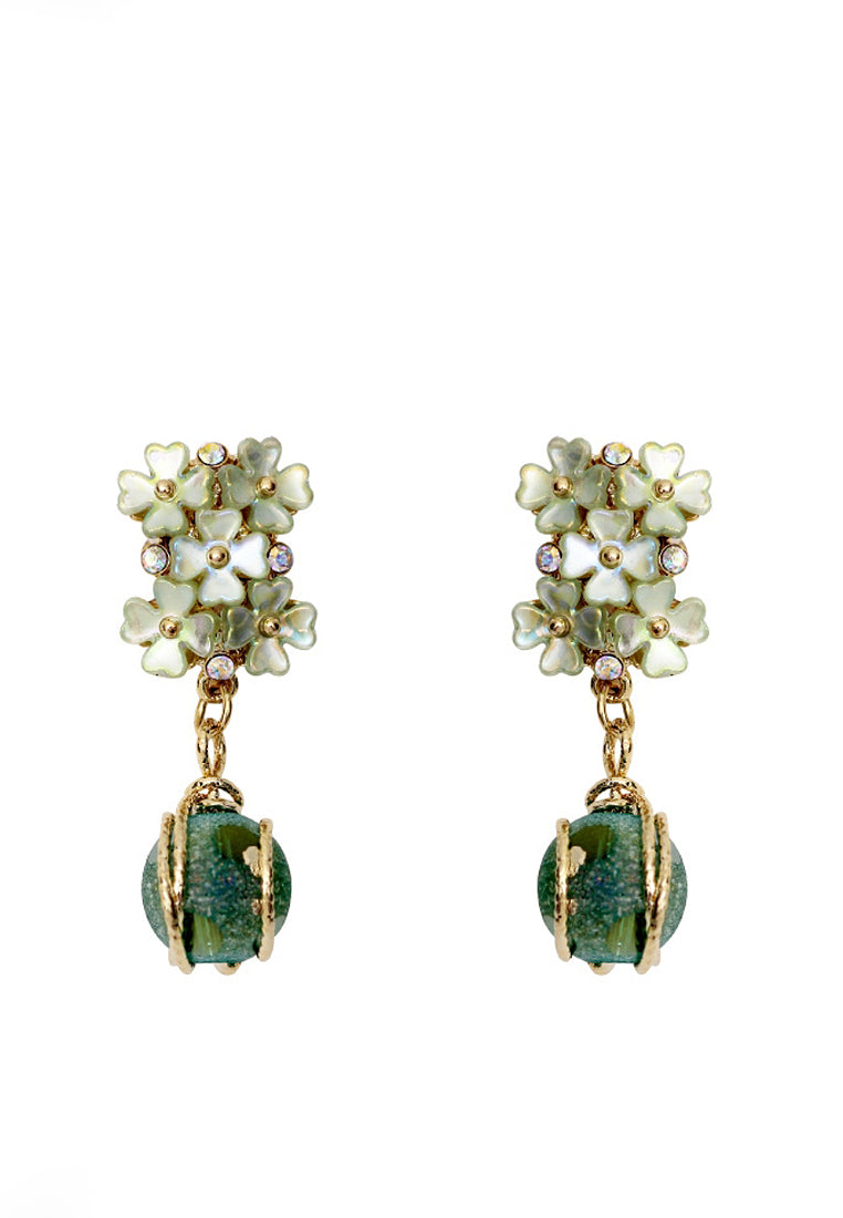 Retro shell petal earrings