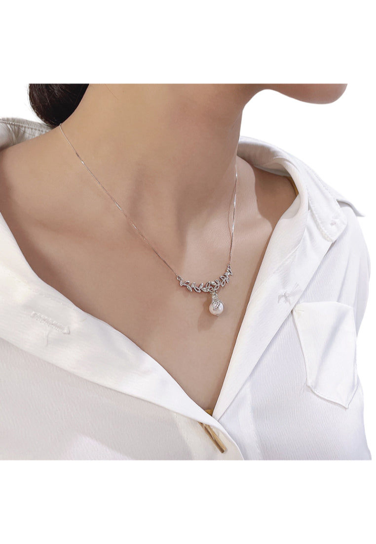 S925 Silver Baroque Pearl Ladybug Necklace