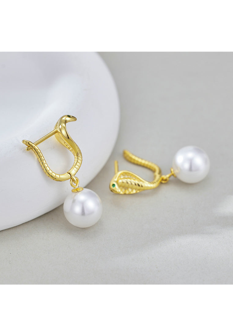 Snake Design 925 Silver Shell Pearl Clip Earrings for Chinese Zodiac Year