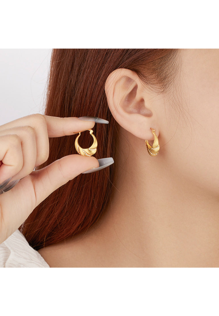 New S925 sterling silver spiral twist earrings for women, light luxury niche design French retro earrings