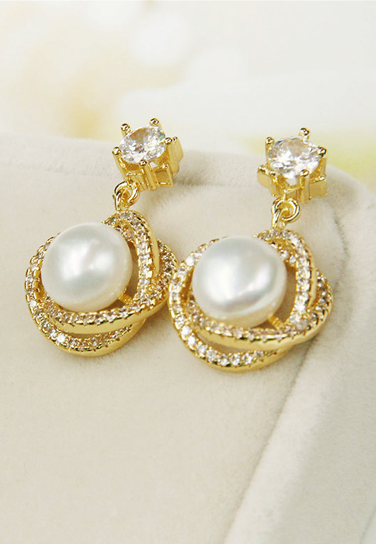 Natural freshwater shell bead ear -ear earrings