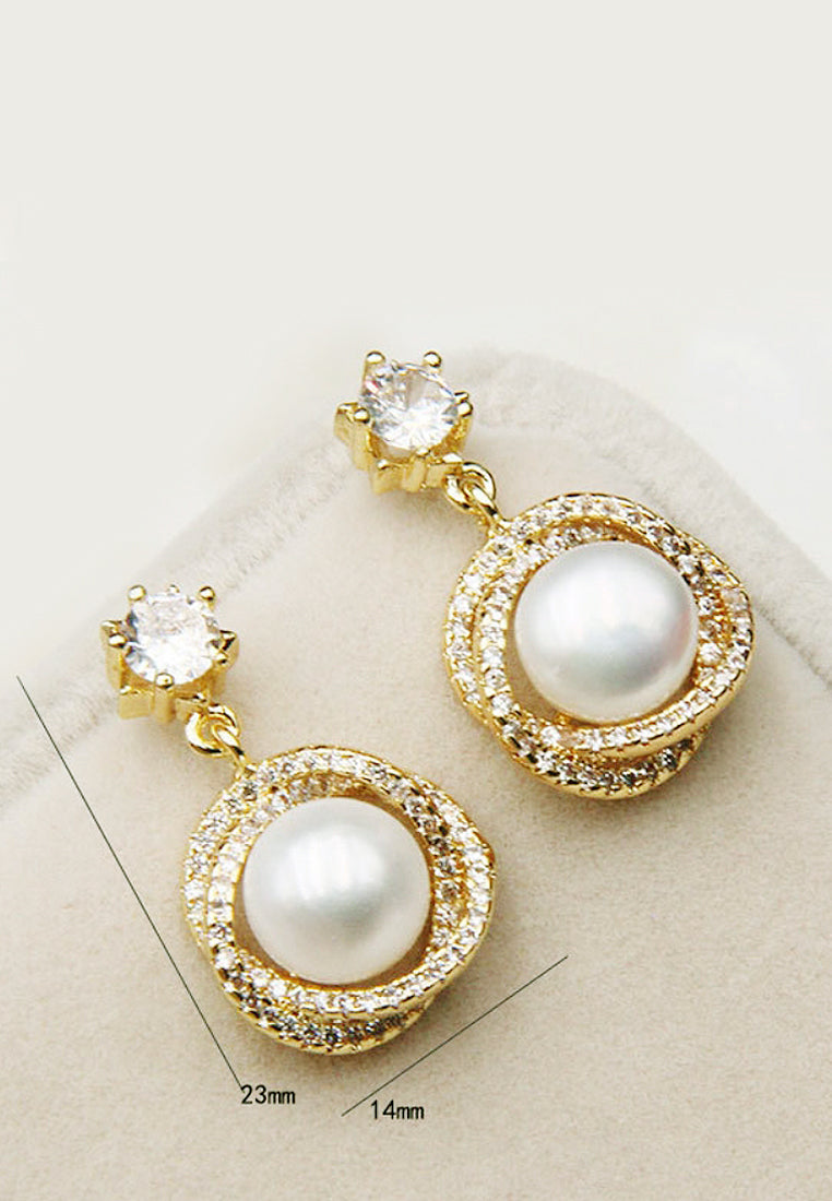Natural freshwater shell bead ear -ear earrings