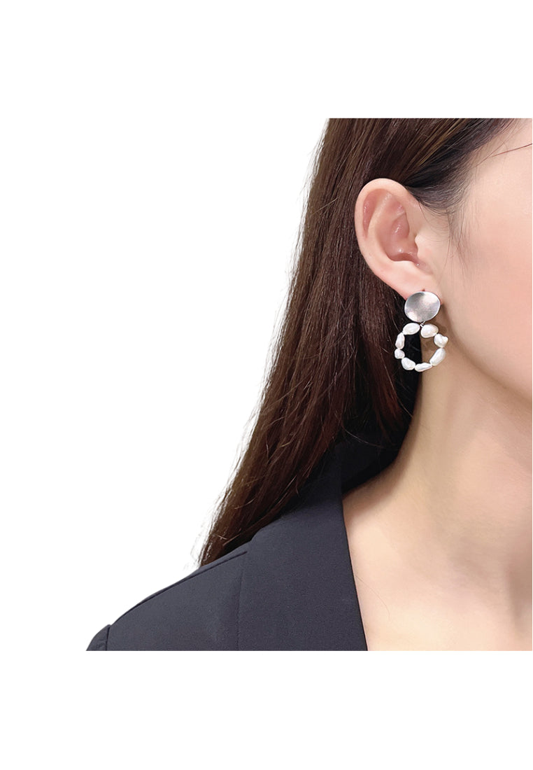 S925 Silver Baroque Pearl Stud Earrings with Irregular Circles and Hand Woven Craftsmanship