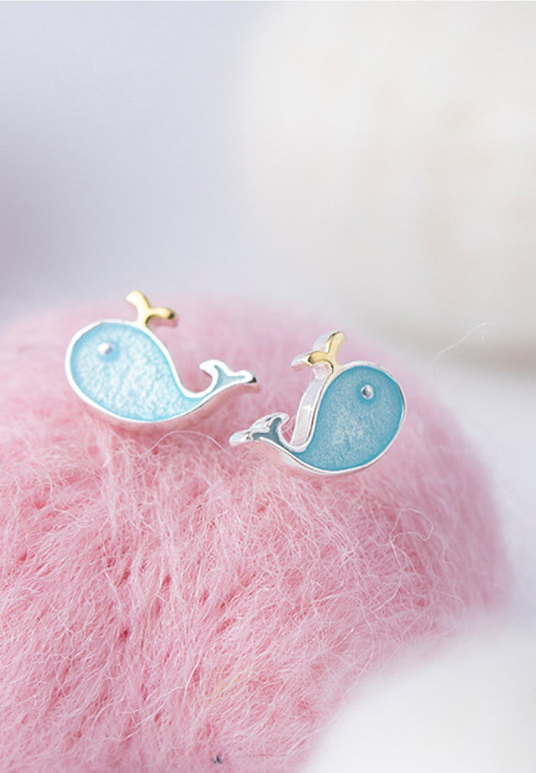 Fashion spray whale earrings