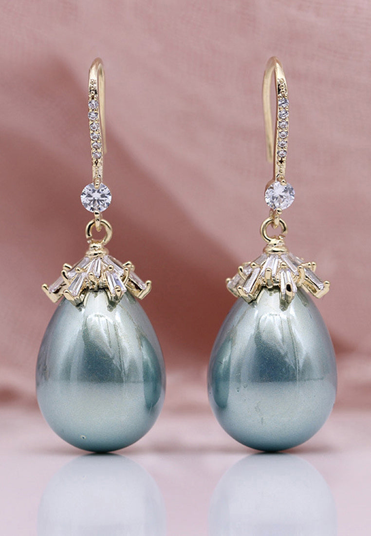 Oval shell bead earrings