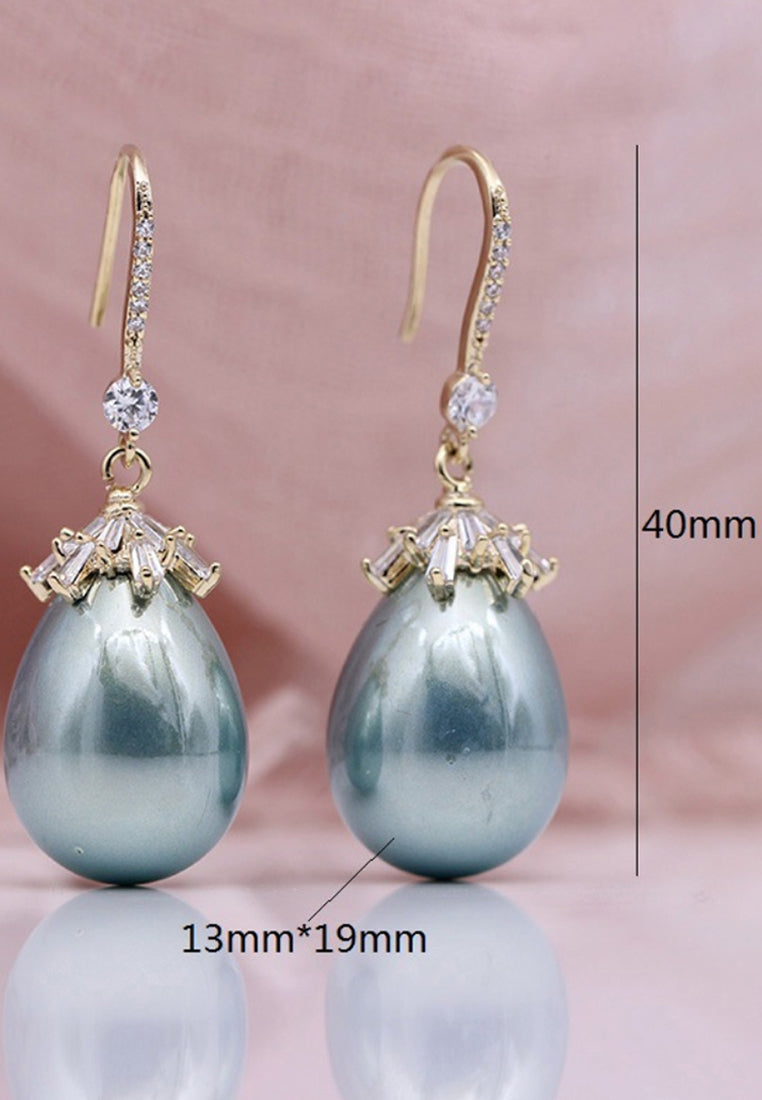 Oval shell bead earrings