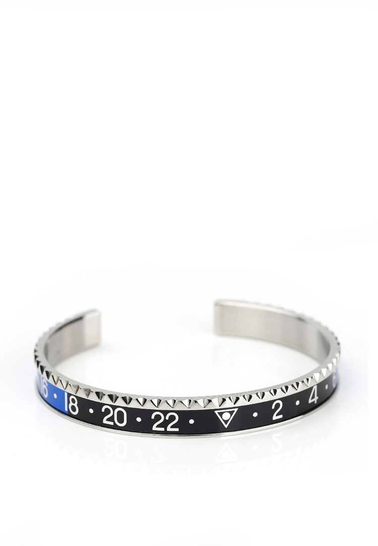 Simple design bracelet