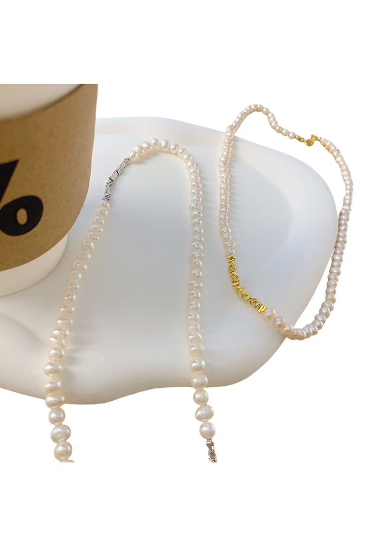 Trendy Baroque Pearl Lockbone Chain
