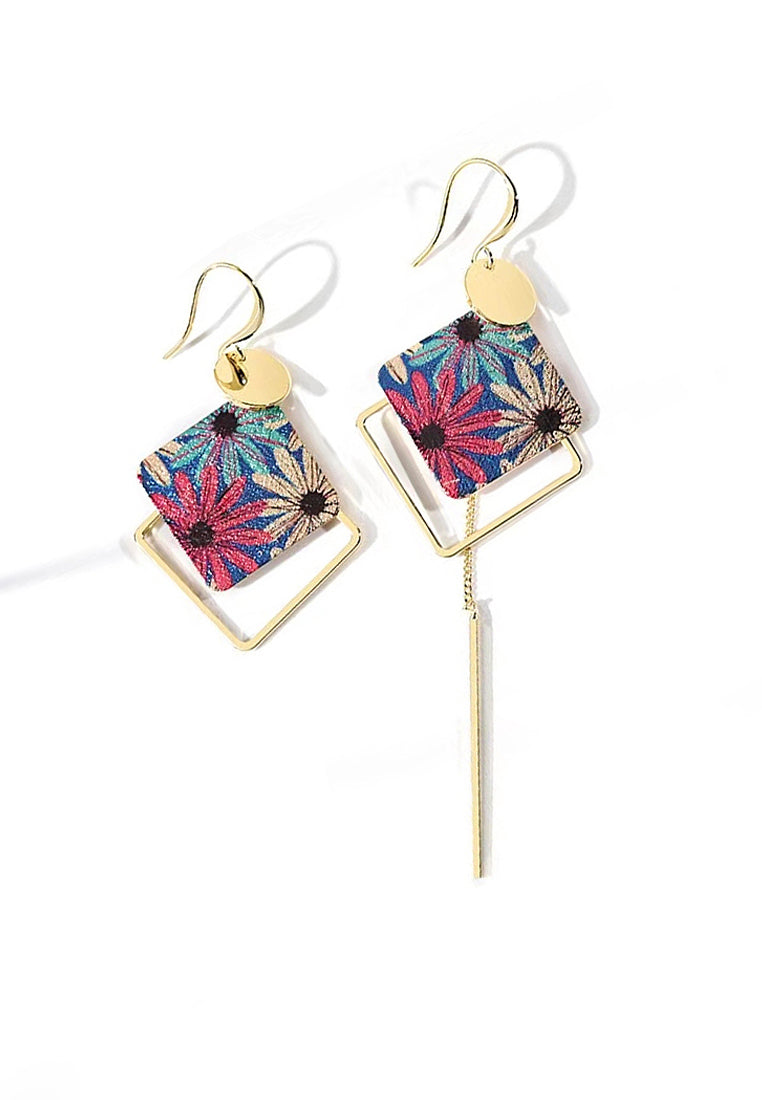 Diamond -Shaped Asymmetric Hook Earrings