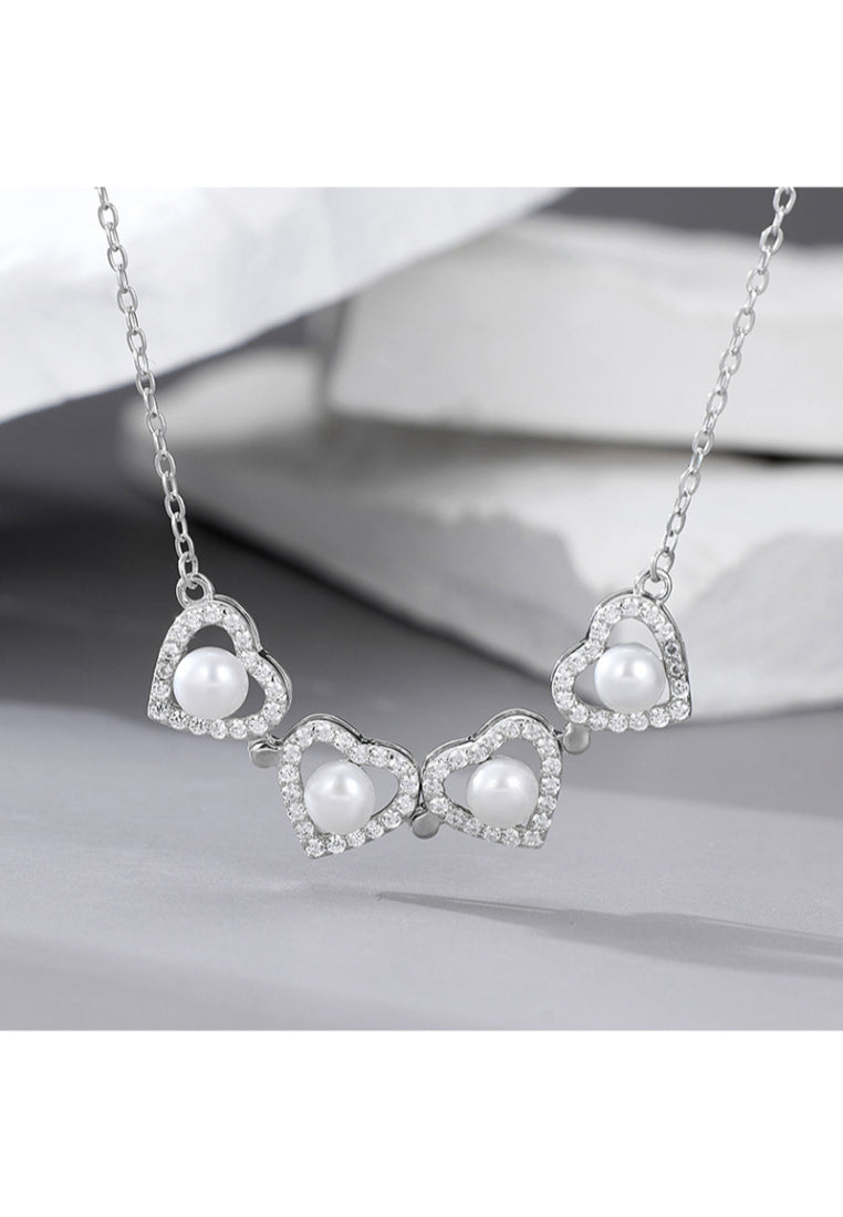 New Clover Shell Necklace