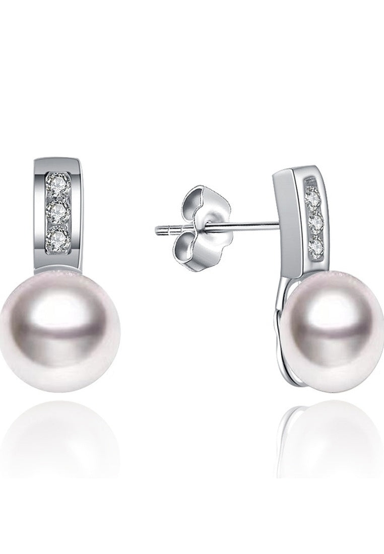 Sterling Silver Freshwater Pearl Stud Earrings with Diamonds