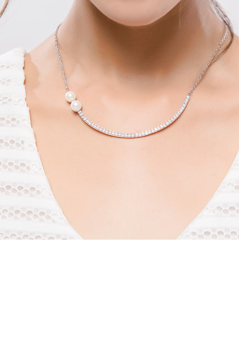 Elegant and Simple Geometric Lines Imitation Pearl Necklace with Cubic Zirconia - Luxurious Look