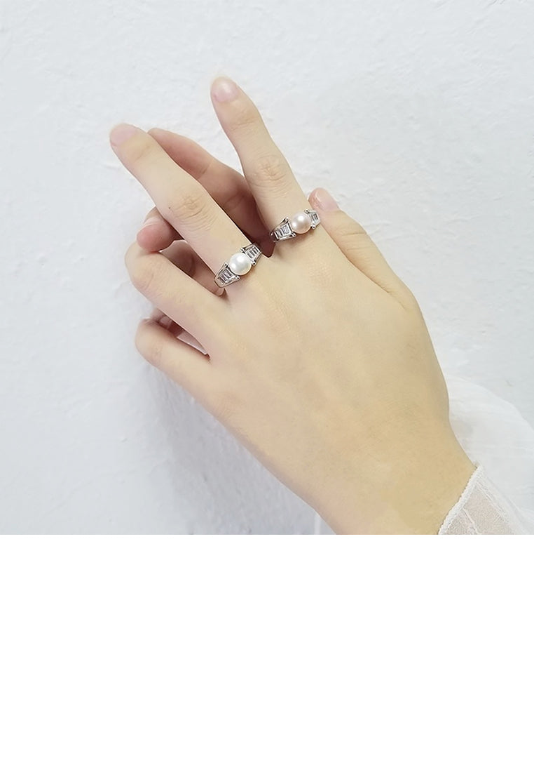 925 Sterling Silver Simple Fashion White Freshwater Pearl Adjustable Ring - Luxurious Look