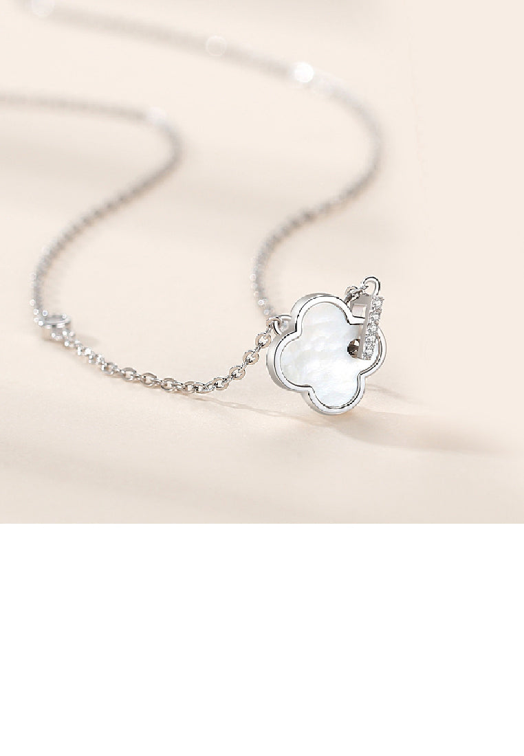 925 Sterling Silver Simple and Fashion Four-leafed Clover Mother-of-pearl Pendant with Cubic Zirconia and Necklace - Luxurious Look