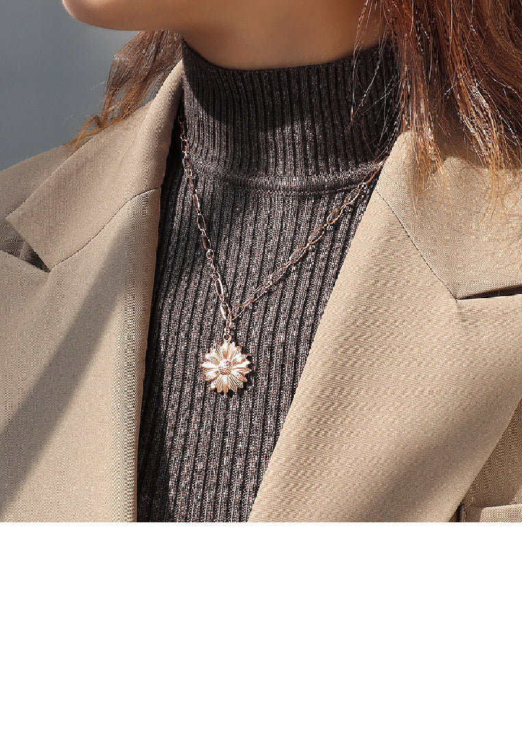 Fashion Elegant Plated Rose Gold 316L Stainless Steel Daisy Pendant with Necklace