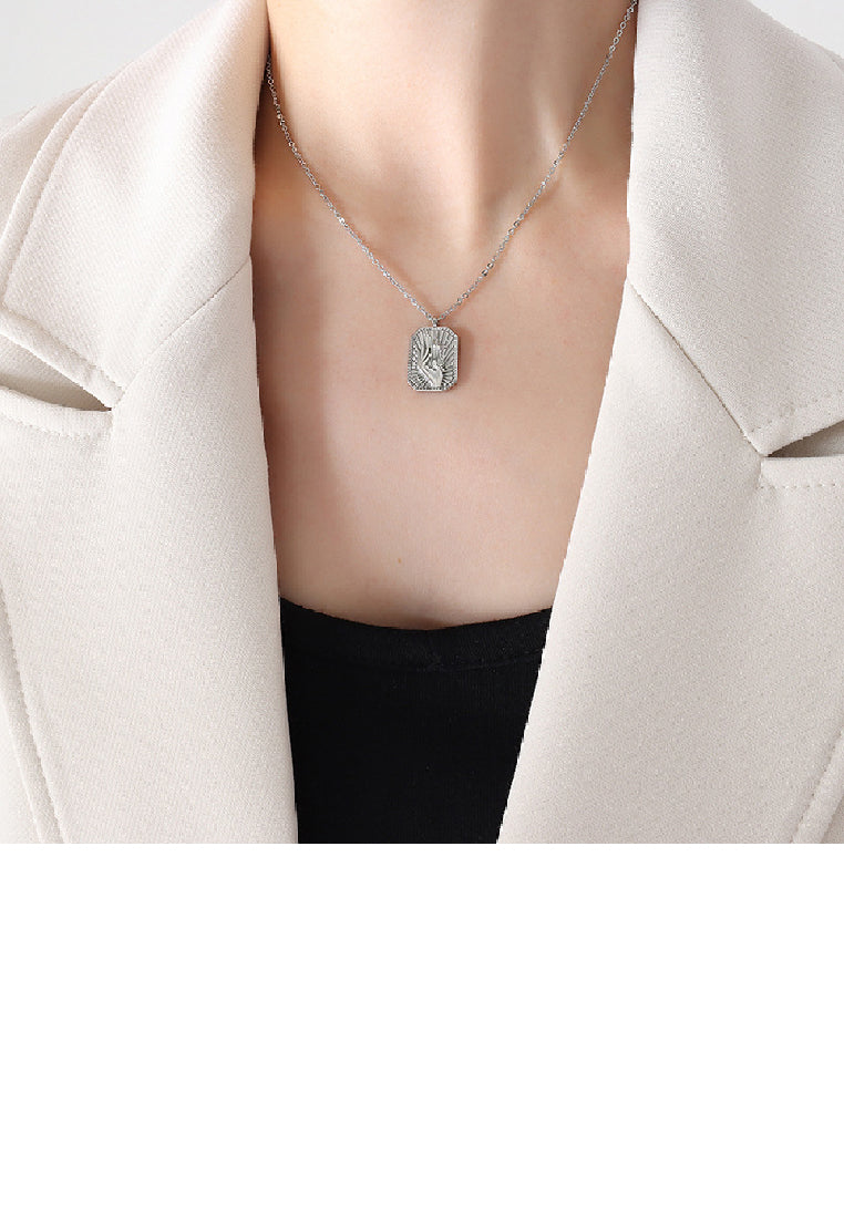Fashion Personality 316L Stainless Steel Hand Hold Moon Geometric Square Pendant with Necklace