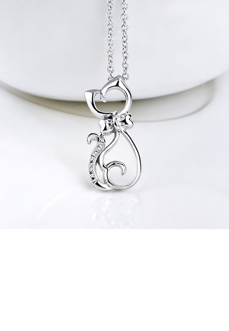 925 Sterling Silver Simple and Cute Cat Pendant with Cubic Zirconia and Necklace - Luxurious Look