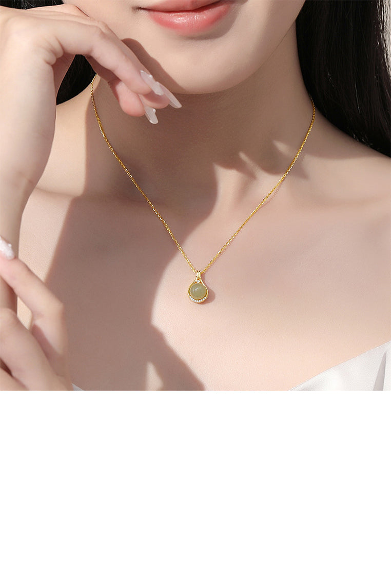 925 Sterling Silver Plated Gold Simple Vintage Lucky Bag Pendant with Cubic Zirconia and Necklace - Luxurious Look