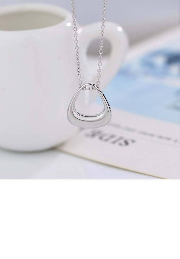 925 Sterling Silver Simple and Fashion Hollow Triangle Pendant with Necklace