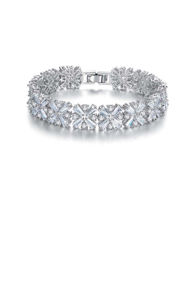 Elegant and Bright Cross Cubic Zirconia Bracelet 17cm - Luxurious Look