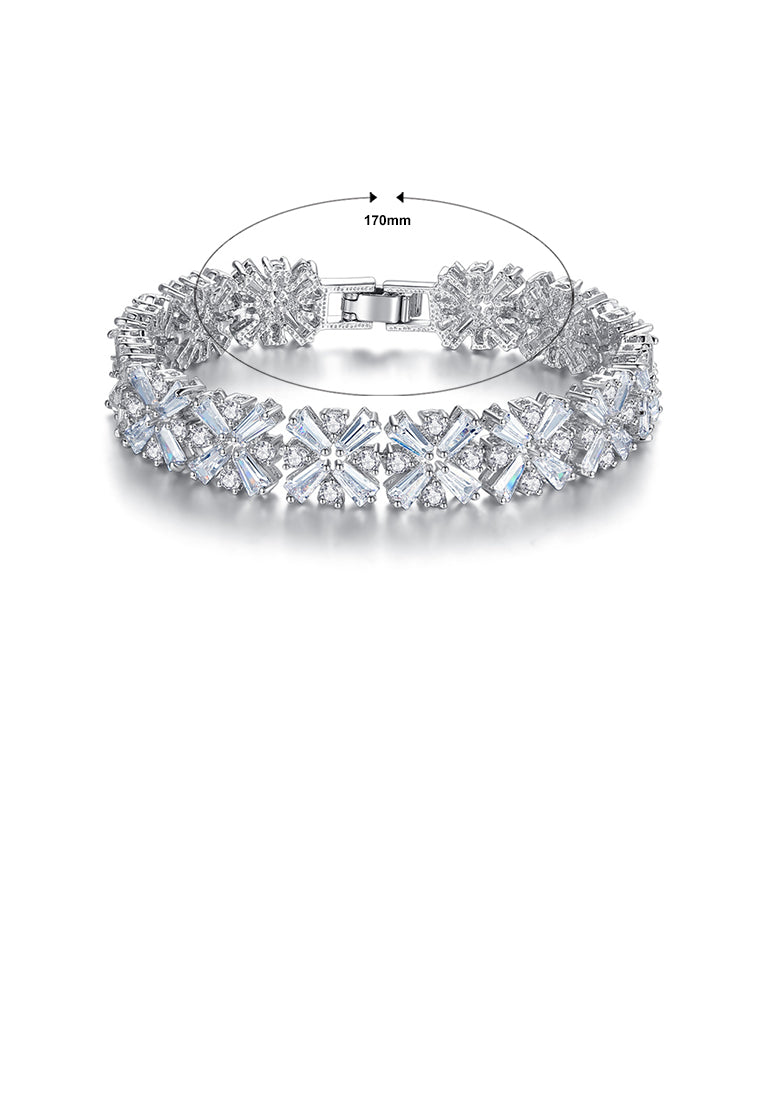 Elegant and Bright Cross Cubic Zirconia Bracelet 17cm - Luxurious Look