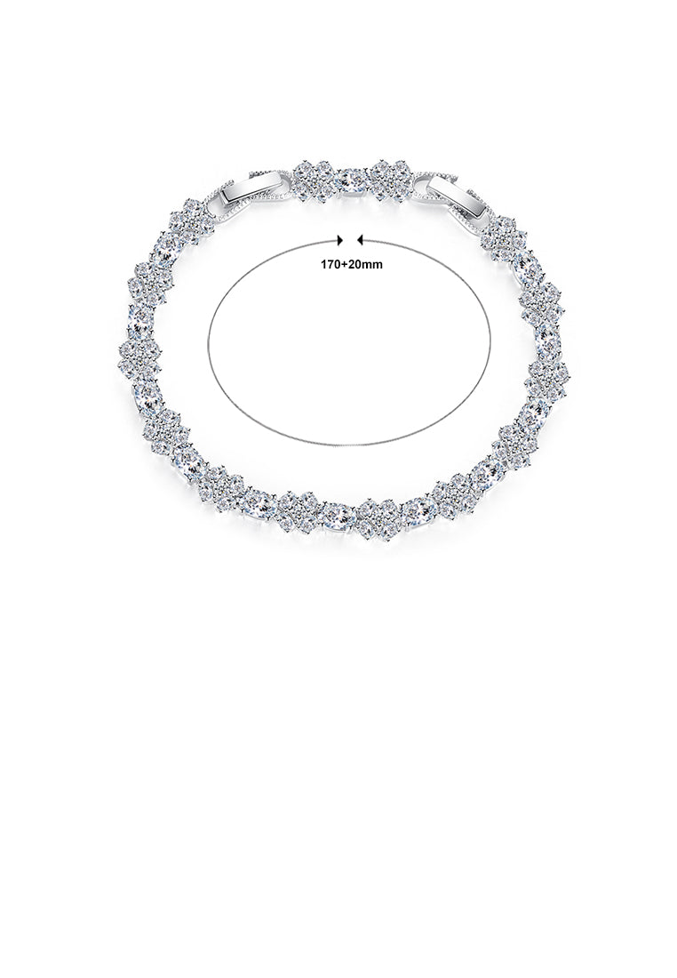 Fashion and Elegant Flower Bracelet with Cubic Zirconia - Luxurious Look