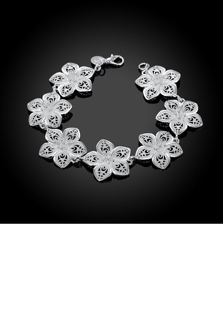 Elegant Flower Bracelet