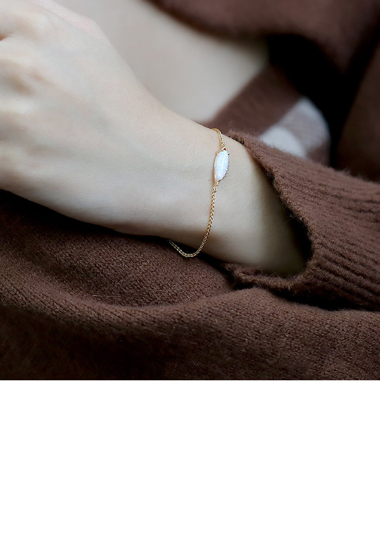 925 Sterling Silver Plated Gold Simple Temperament Geometric Opal Bracelet with Cubic Zirconia - Luxurious Look