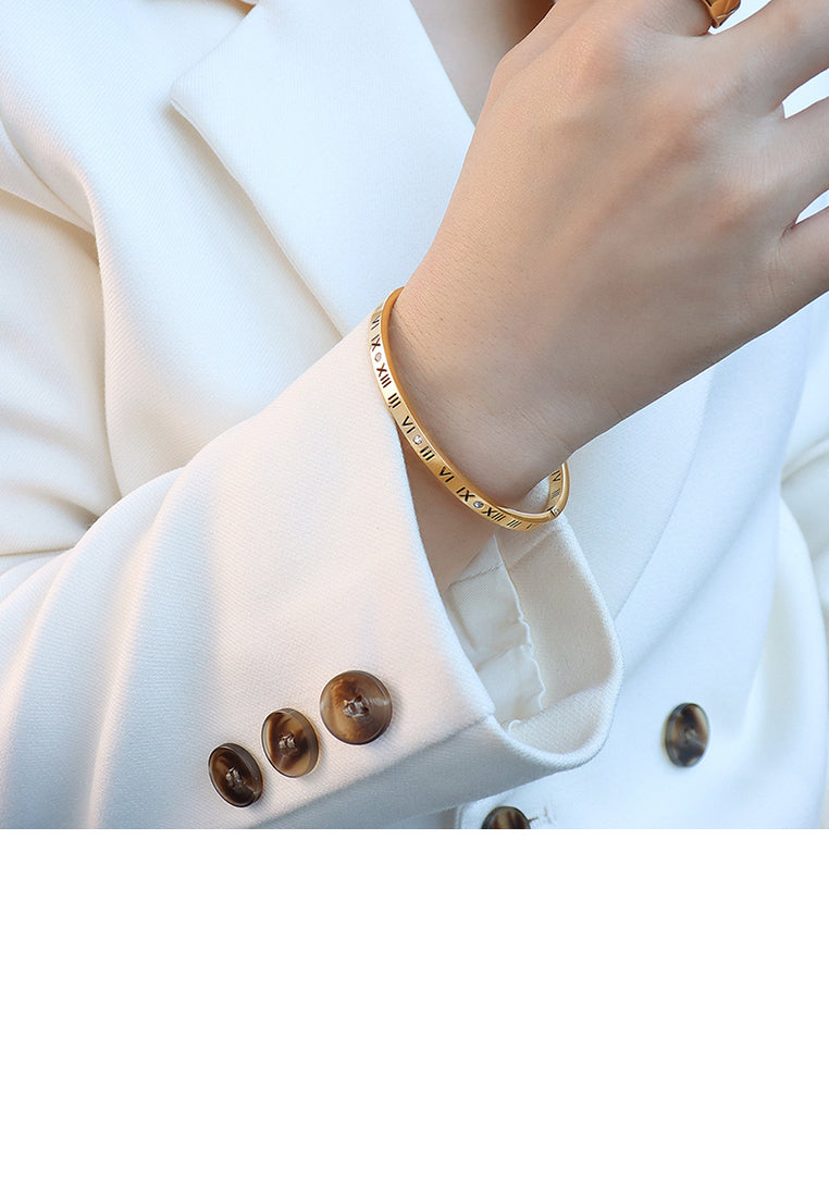 Fashion Temperament Plated Gold 316L Stainless Steel Hollow Roman Numeral Geometric Bracelet with Cubic Zirconia - Luxurious Look