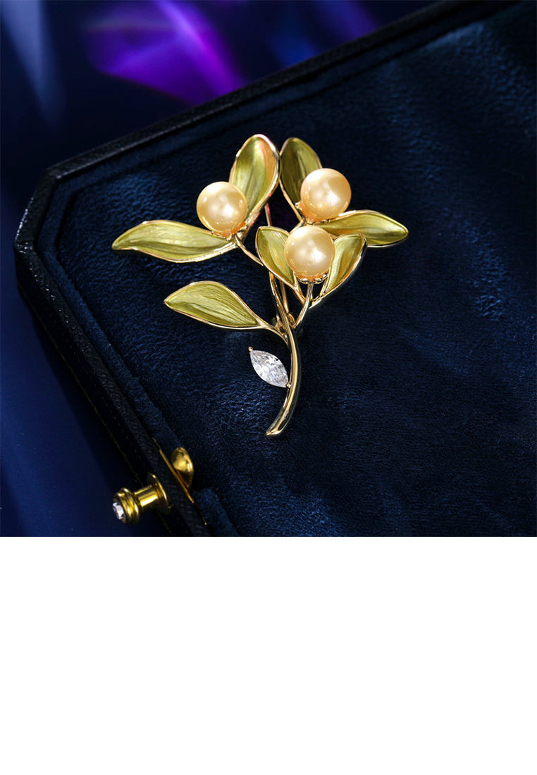 Fashion and Elegant Plated Gold Enamel Green Leaf Imitation Pearl Brooch with Cubic Zirconia - Luxurious Look